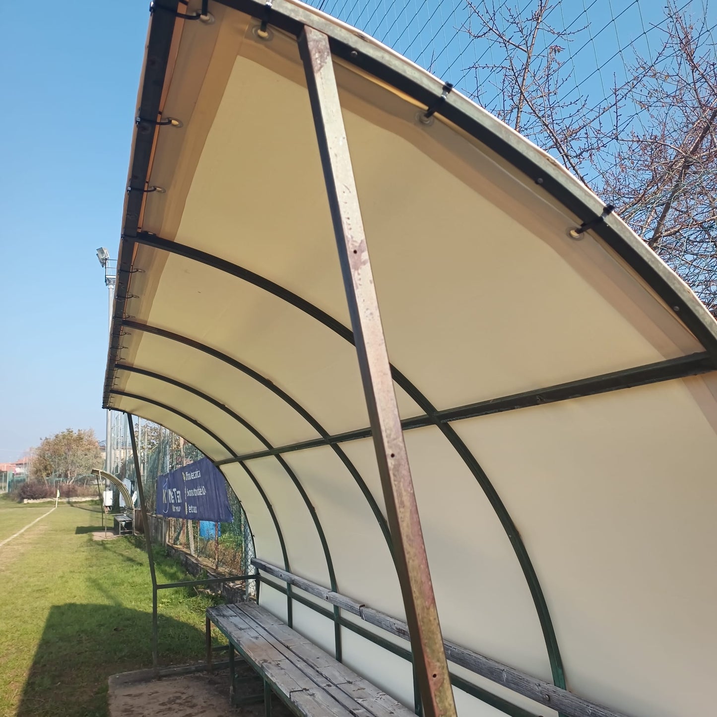 Teli di copertura impermeabili per strutture